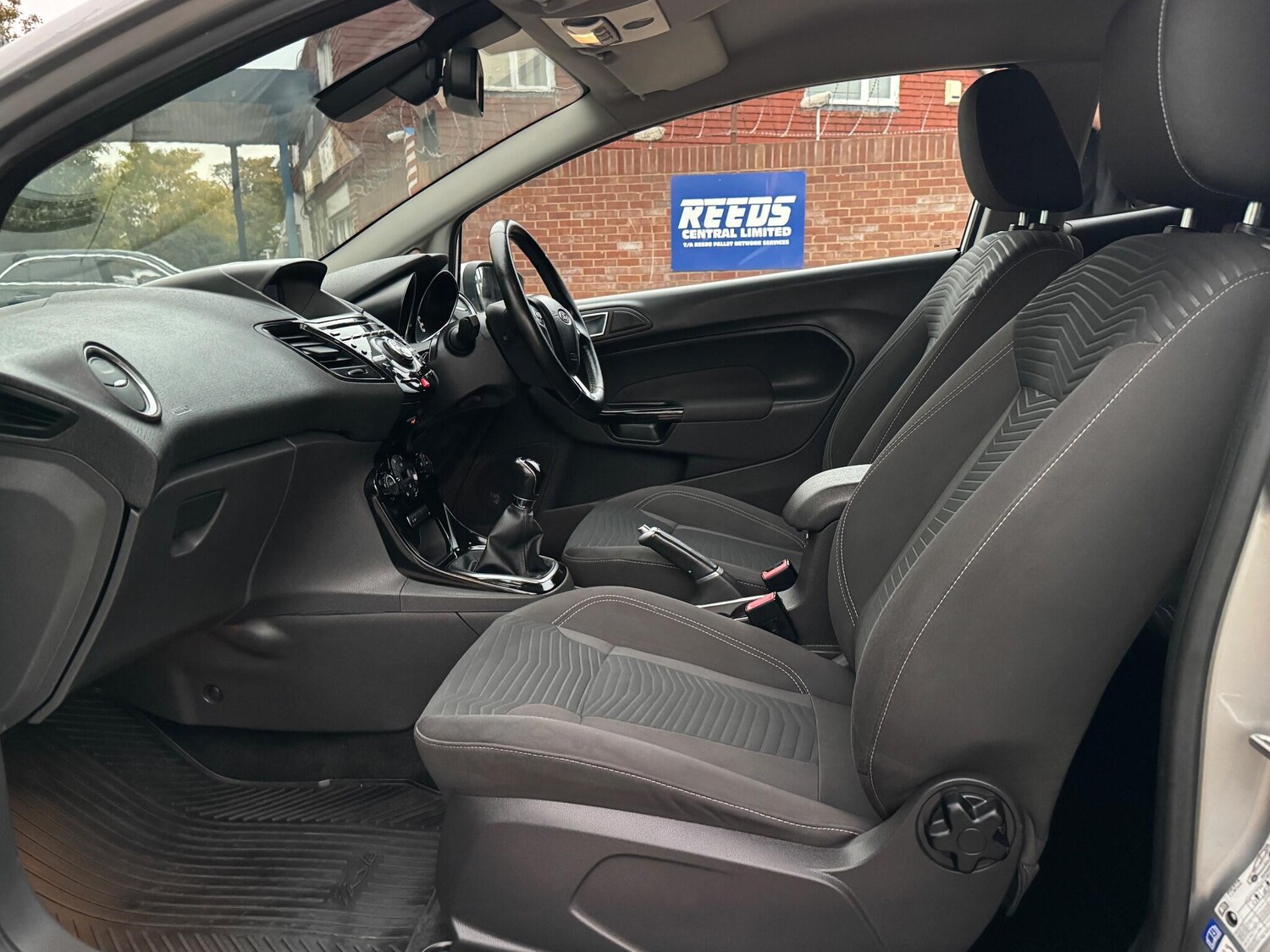 Used Ford Fiesta 2015 for sale - 76326265: Photo 31