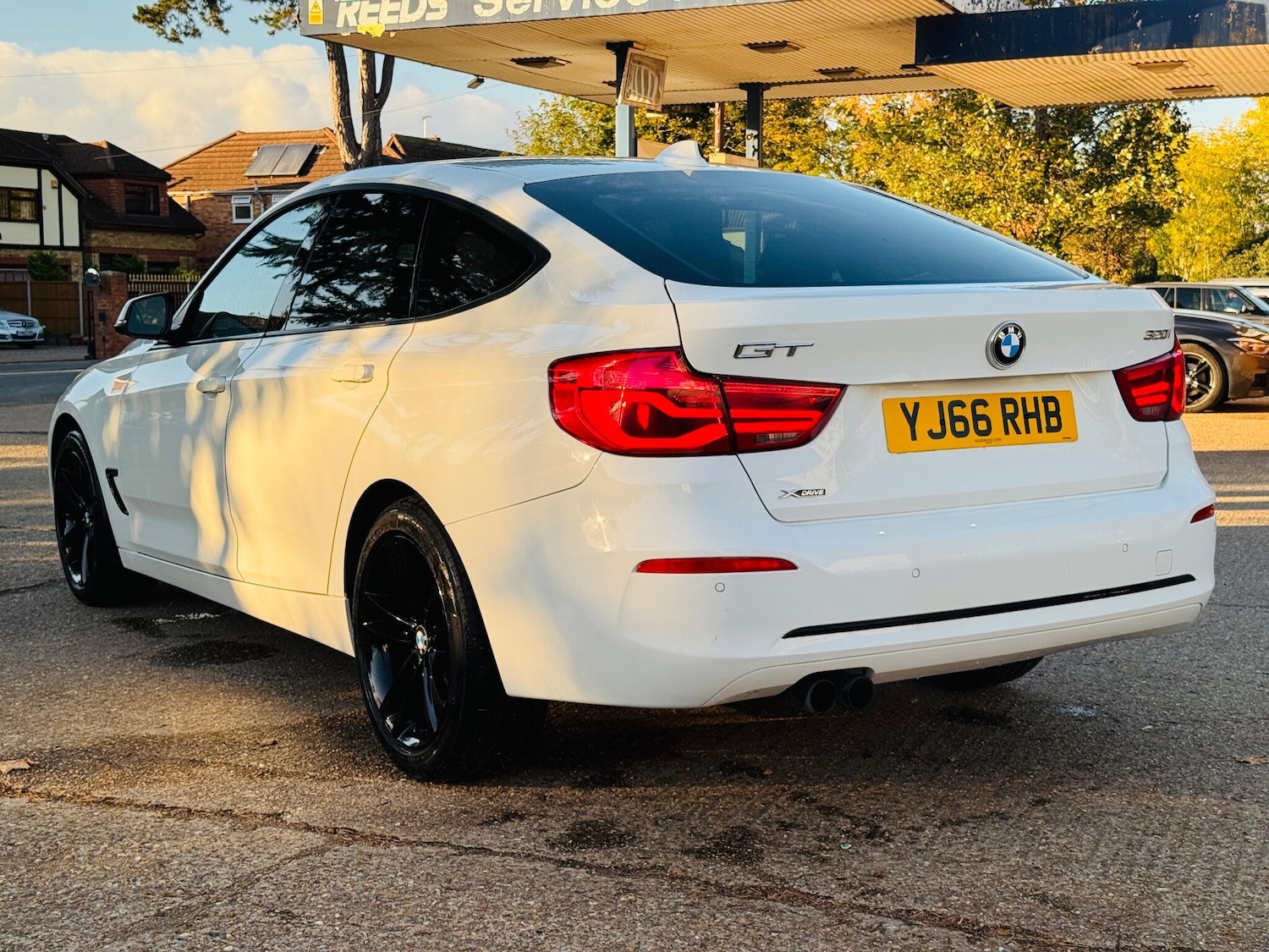 Used BMW 3 Series Gran Turismo 2017 for sale - 76108847: Photo 4