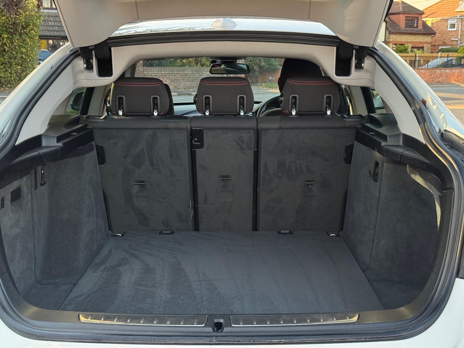 Used BMW 3 Series Gran Turismo 2017 for sale - 76108847: Photo 42