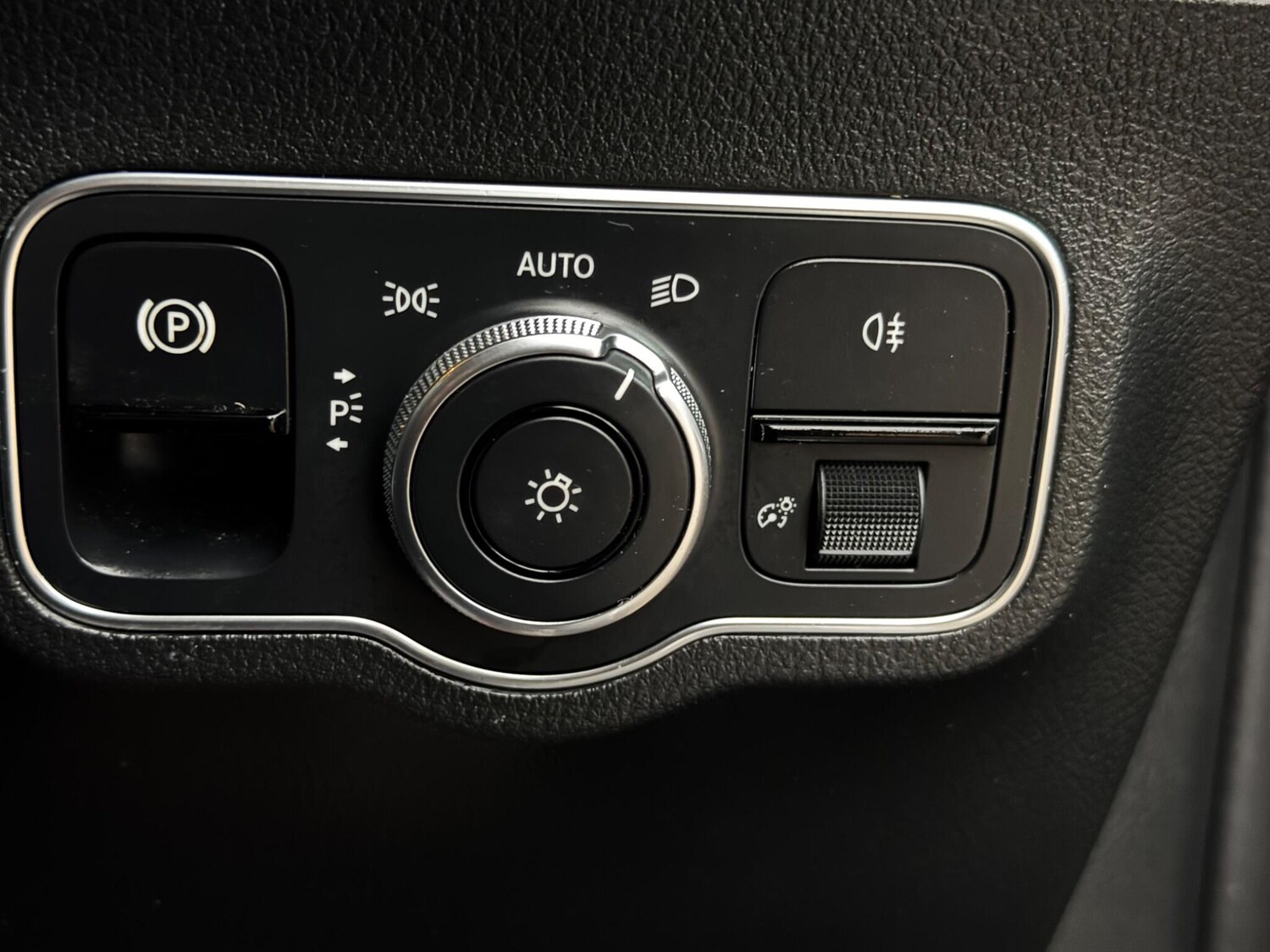 Used Mercedes-Benz B Class 2019 for sale - 77908899: Photo 23