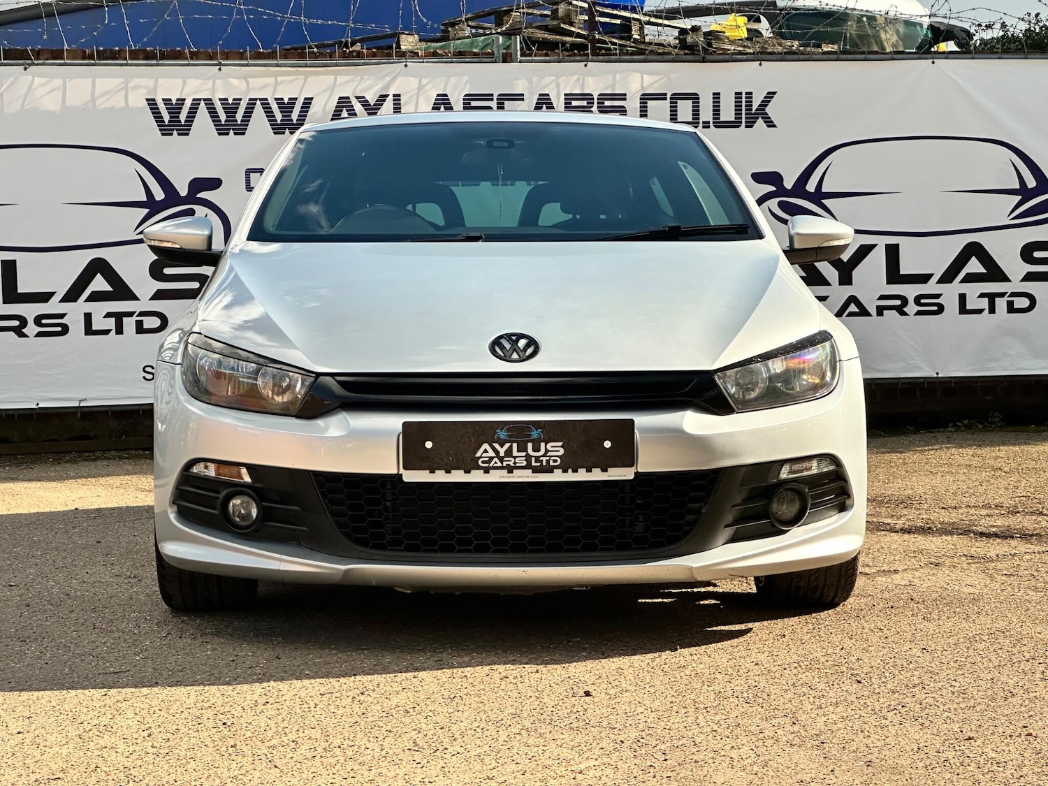 Used Volkswagen Scirocco 2014 for sale - 77722817: Photo 2