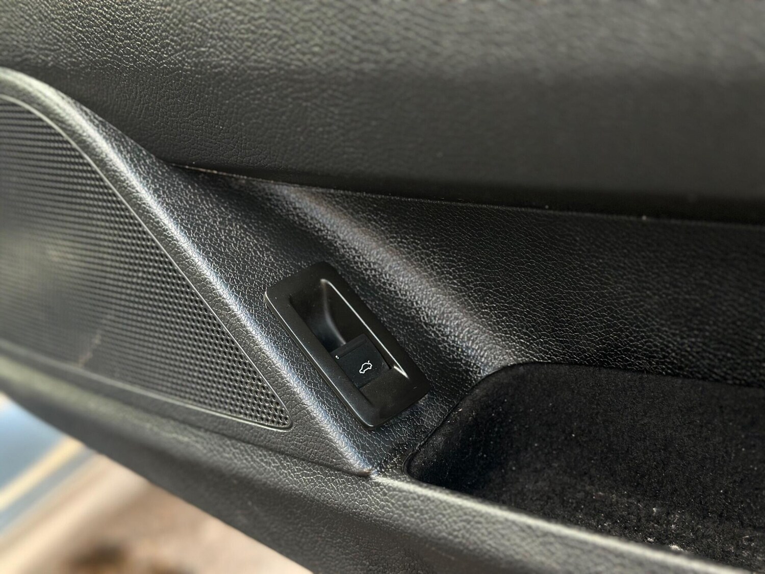 Used Volkswagen Scirocco 2014 for sale - 77722817: Photo 28