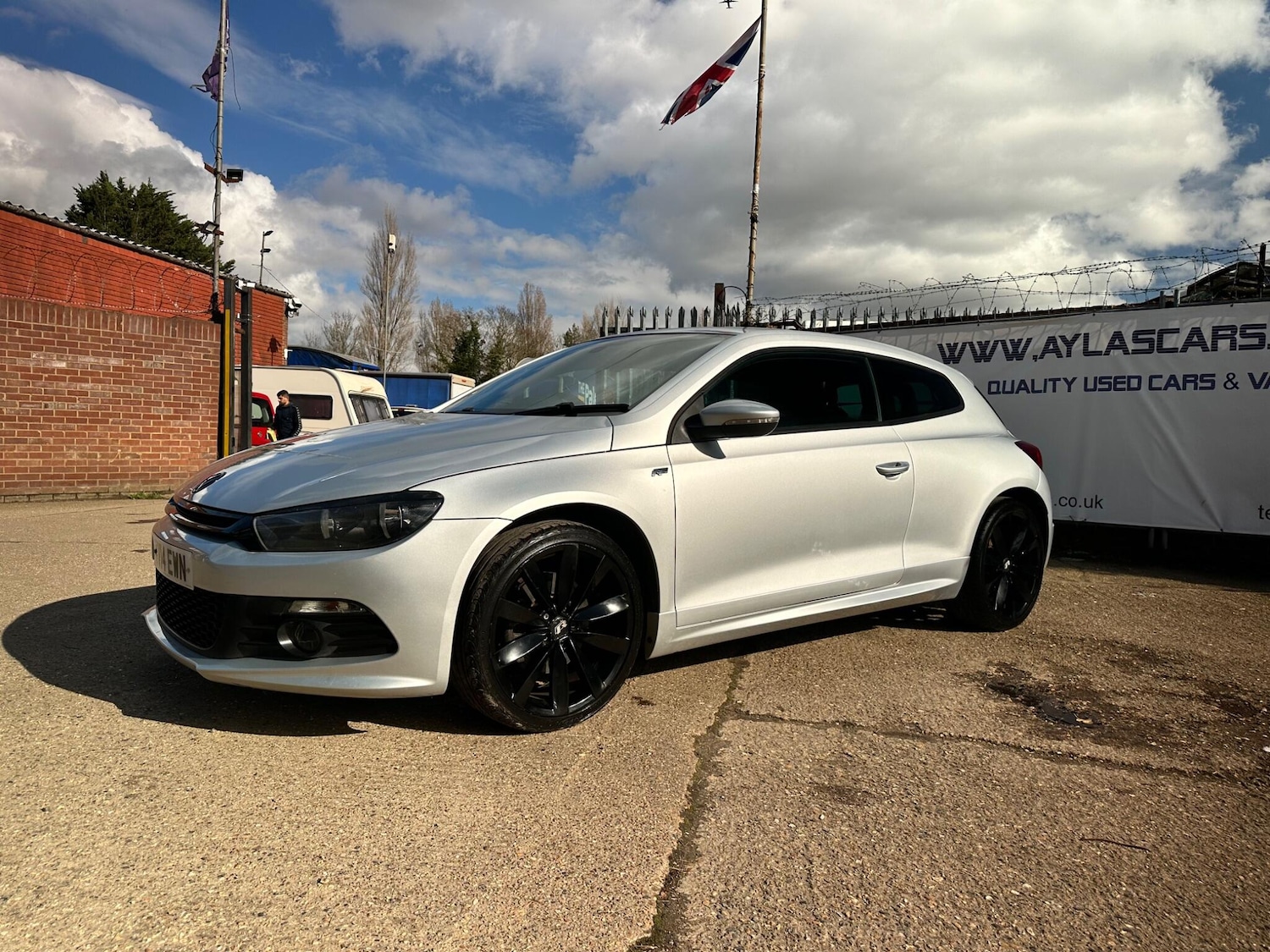 Used Volkswagen Scirocco 2014 for sale - 77722817: Photo 4