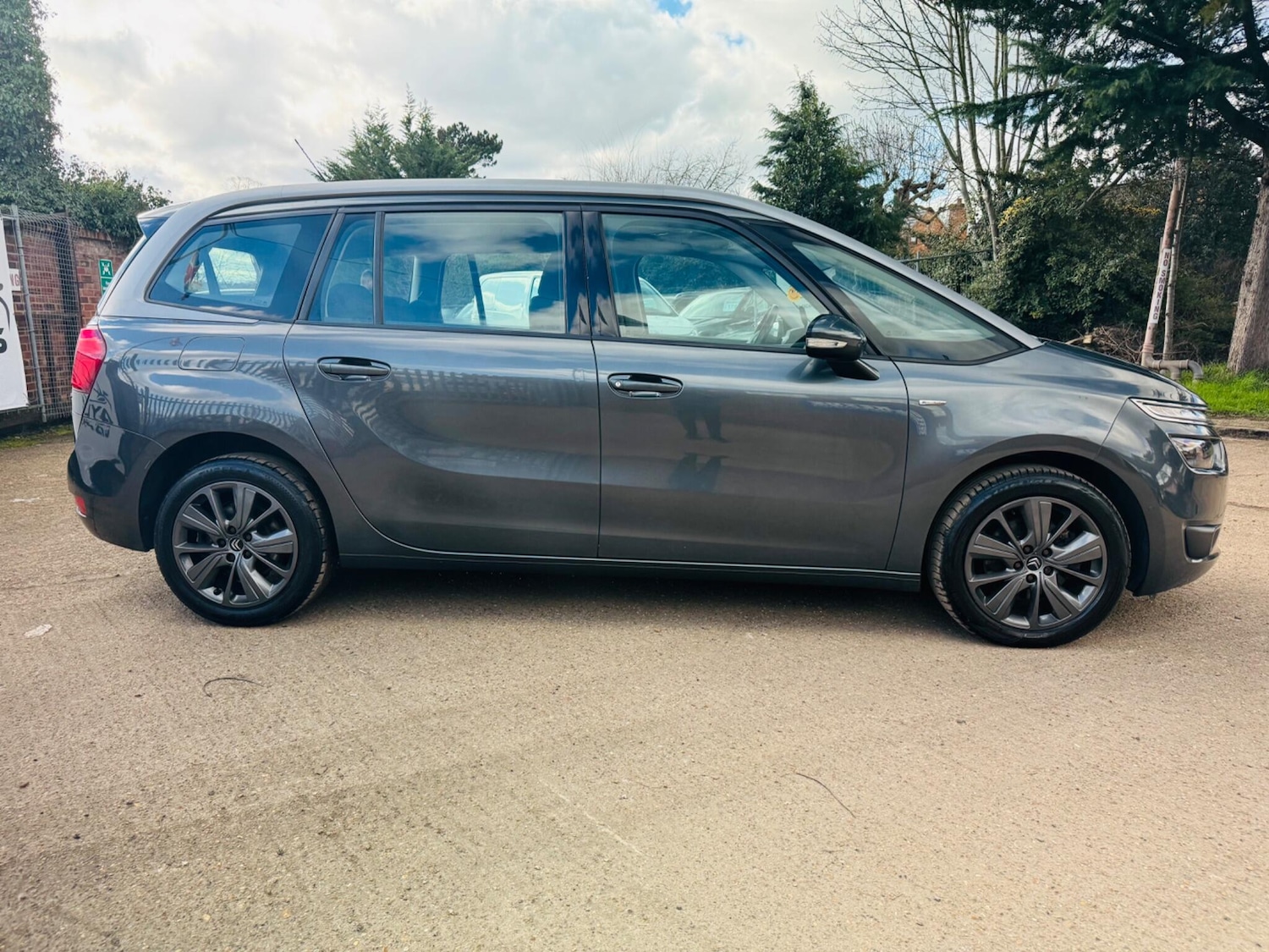 Used Citroen Grand C4 Picasso 2016 for sale - 77657670: Photo 18
