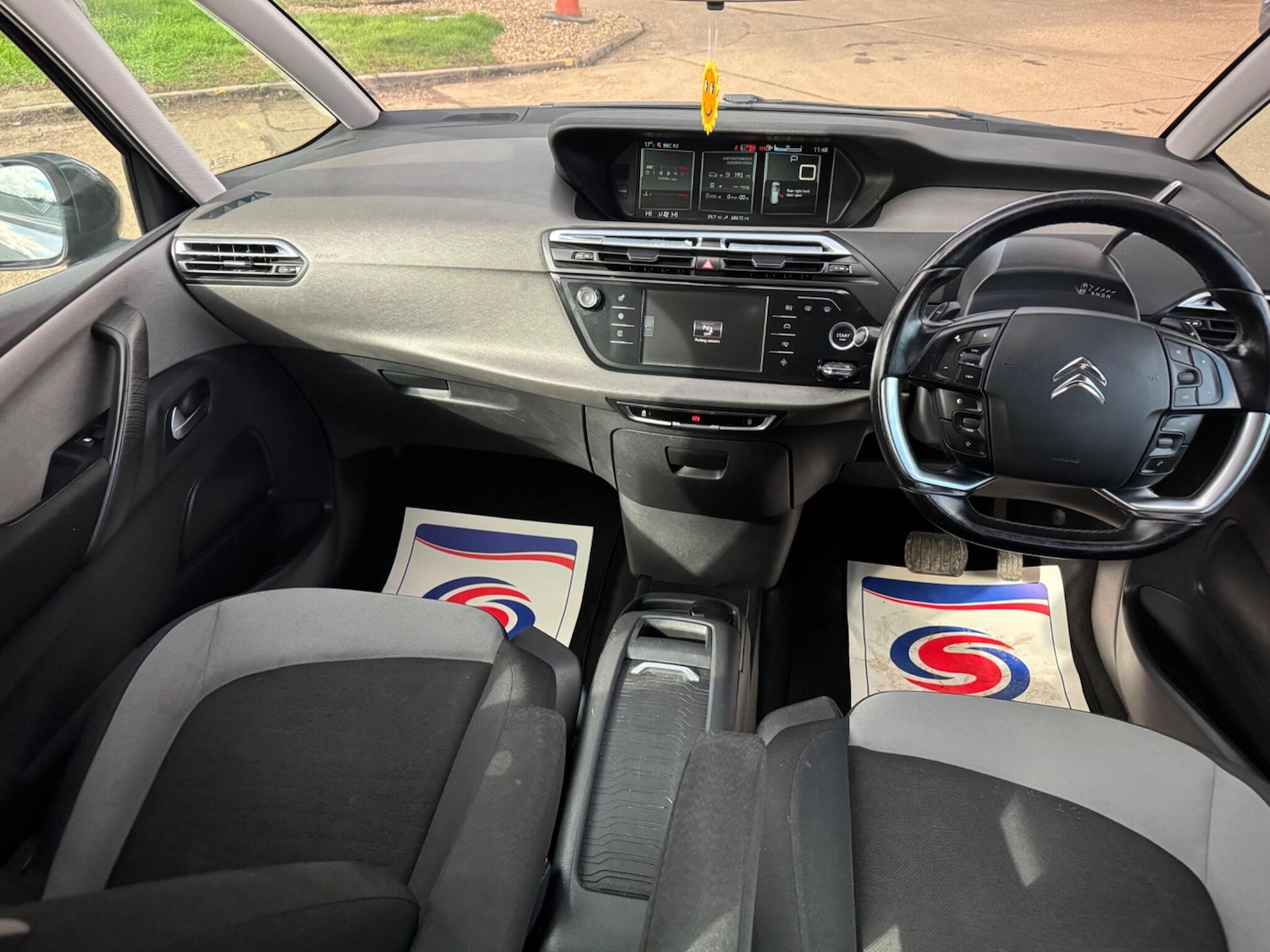 Used Citroen Grand C4 Picasso 2016 for sale - 77657670: Photo 25