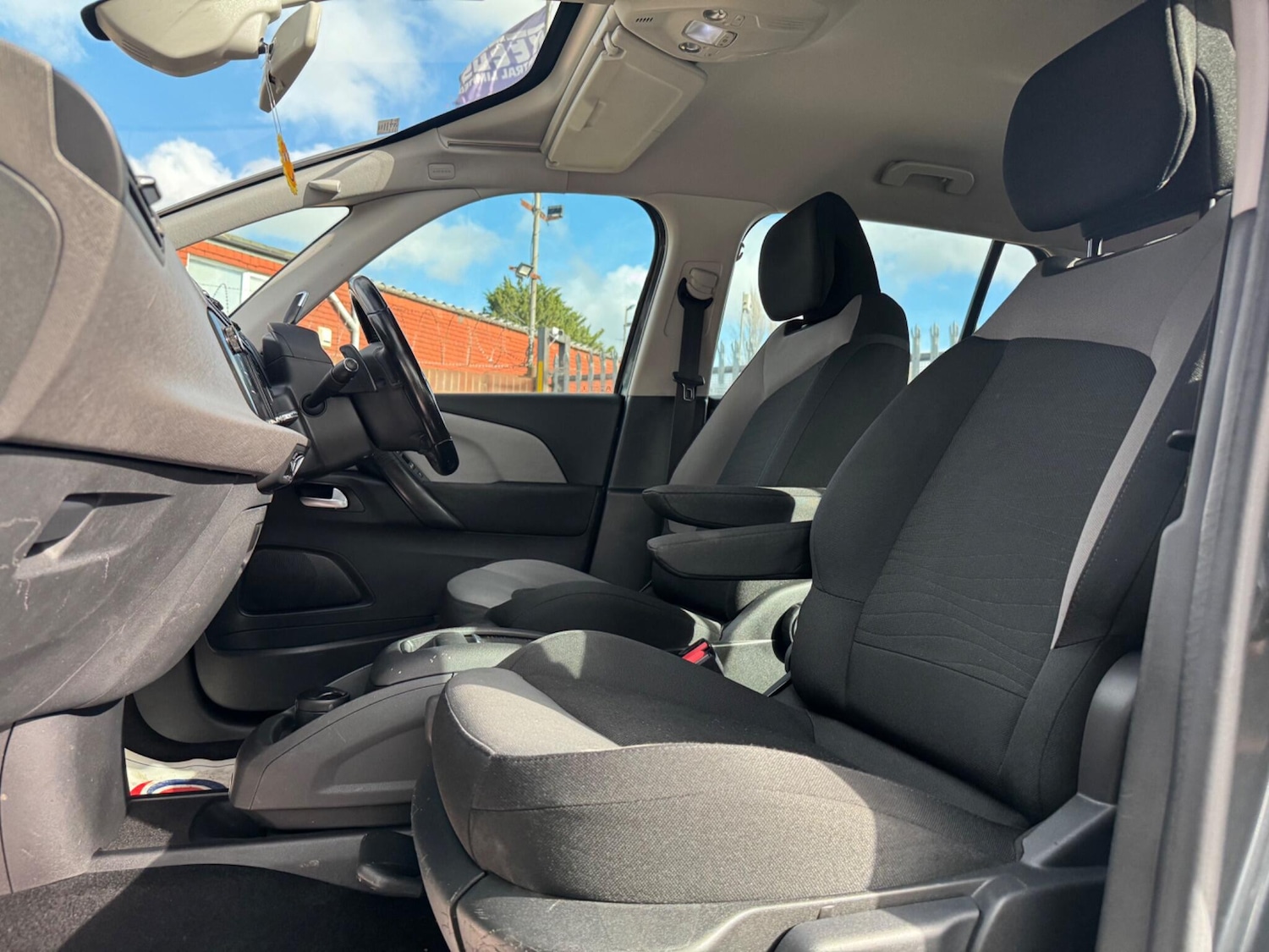 Used Citroen Grand C4 Picasso 2016 for sale - 77657670: Photo 9