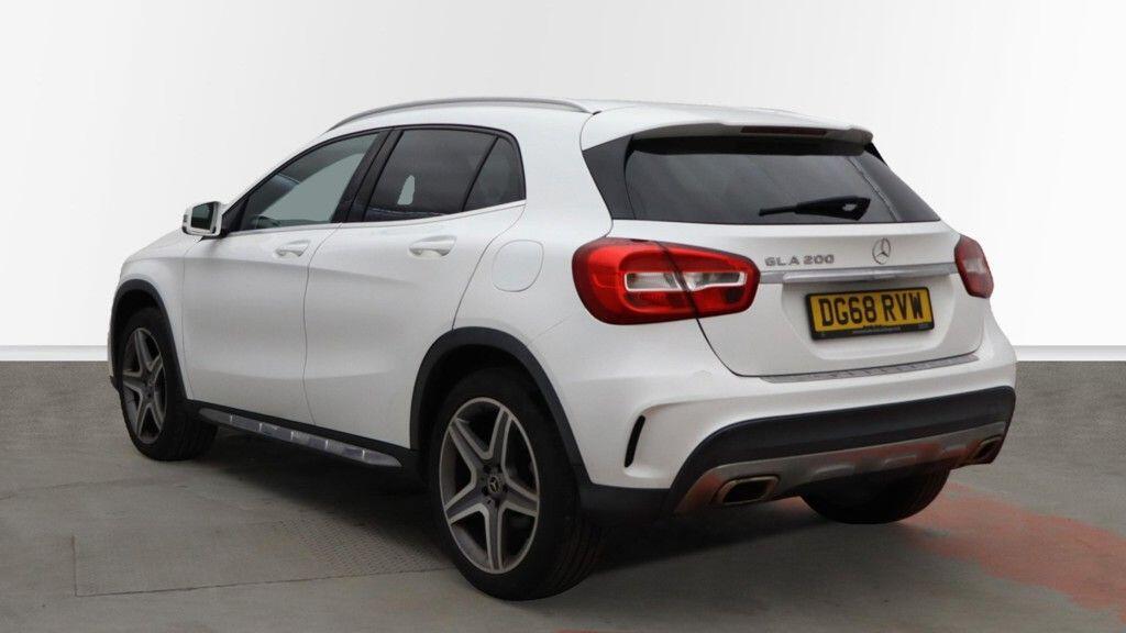Used Mercedes-Benz GLA 2018 for sale - 76839693: Photo 3