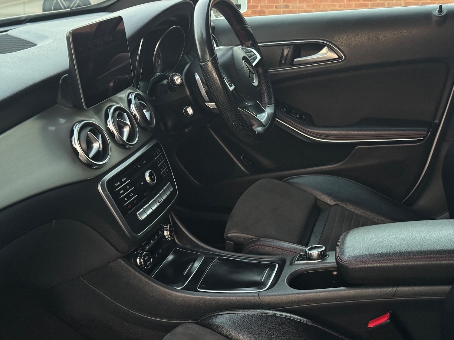 Used Mercedes-Benz GLA 2018 for sale - 76839693: Photo 44