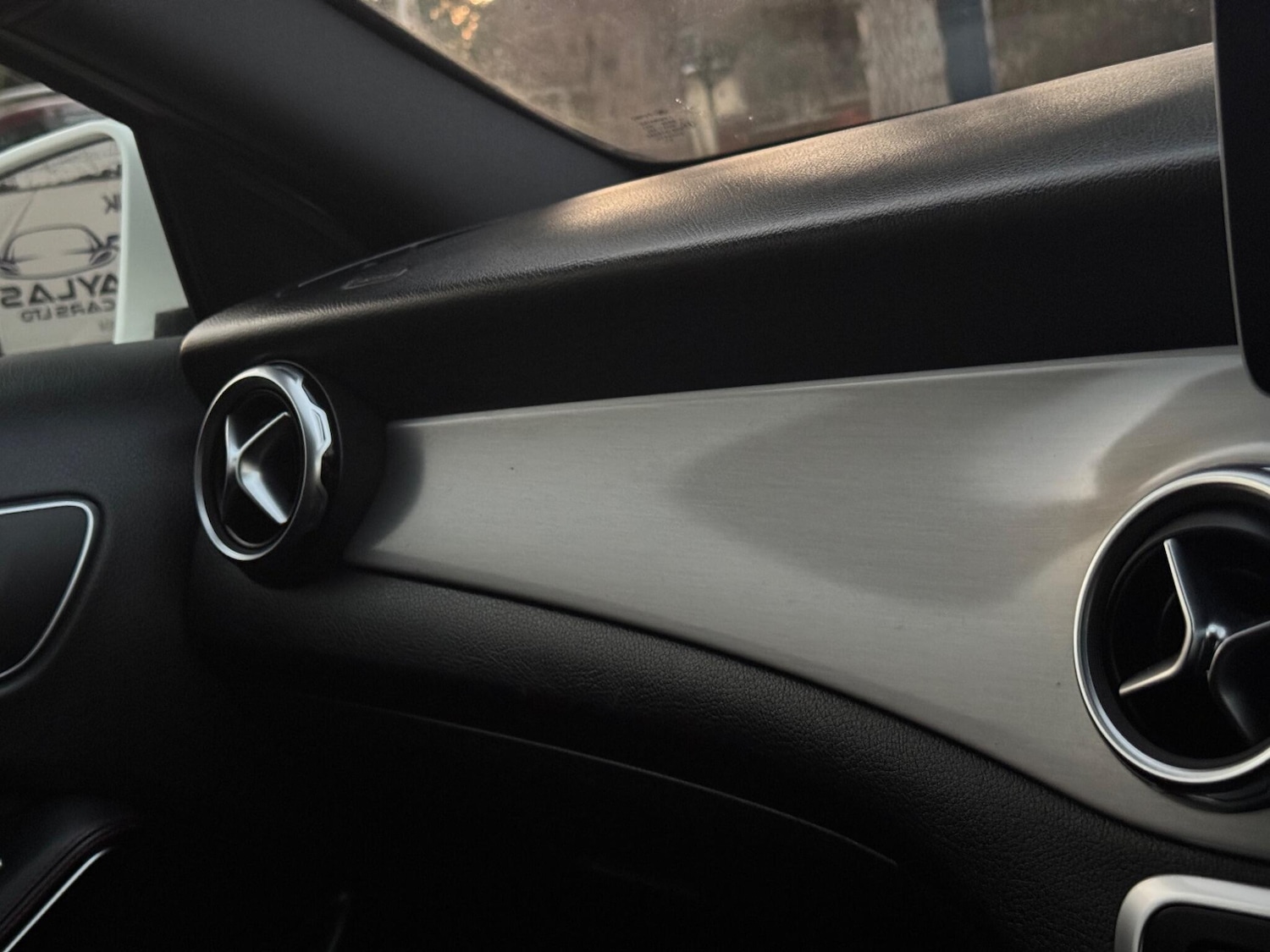 Used Mercedes-Benz GLA 2018 for sale - 76839693: Photo 45