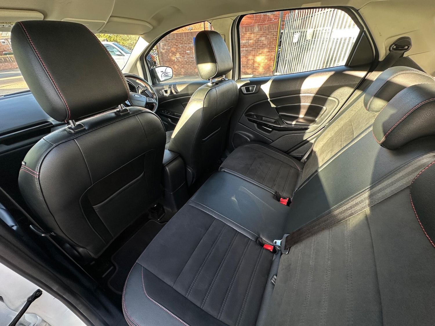 Used Ford Ecosport 2018 for sale - 76371504: Photo 12