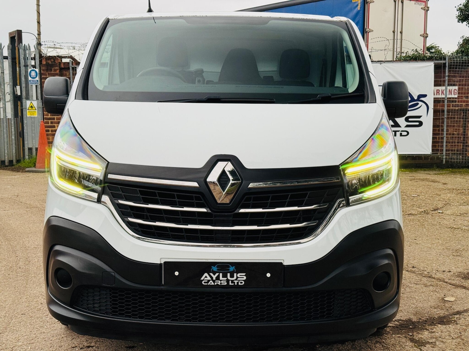 Used Renault Trafic 2020 for sale - 77040278: Photo 2