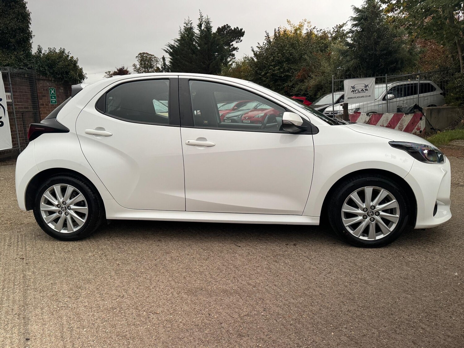Used Toyota Yaris 2022 for sale - 76270006: Photo 14