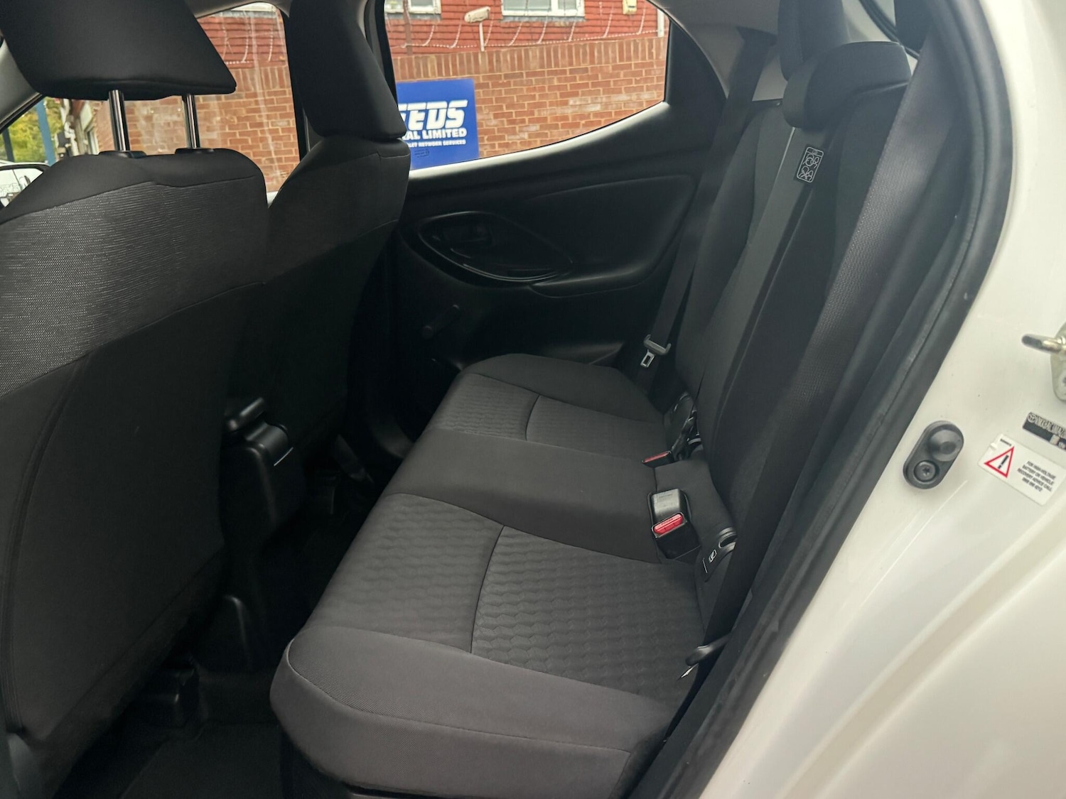 Used Toyota Yaris 2022 for sale - 76270006: Photo 22