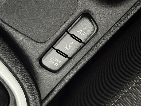 Used Toyota Yaris 2022 for sale - 76270006: Photo 27