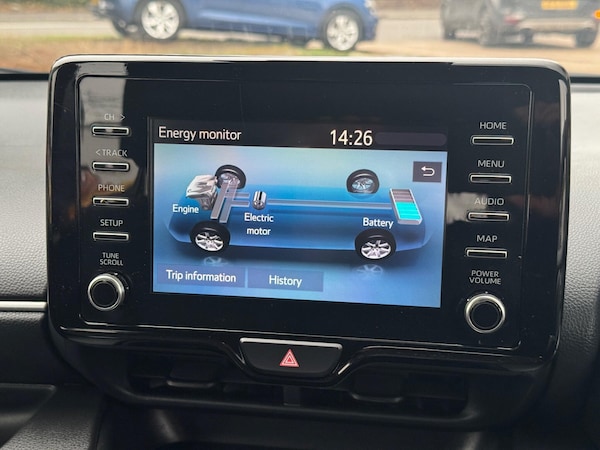 Used Toyota Yaris 2022 for sale - 76270006: Photo 31