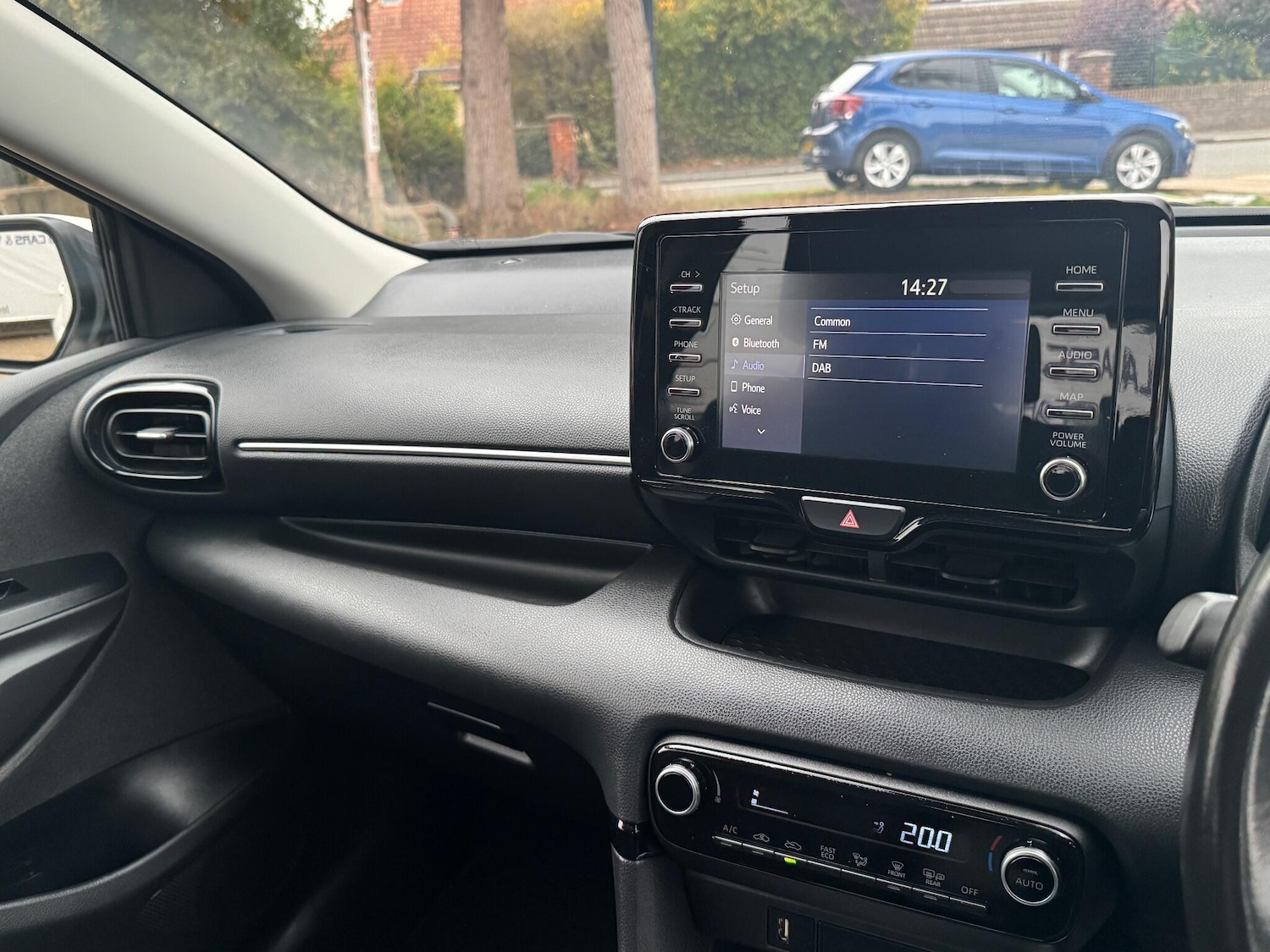 Used Toyota Yaris 2022 for sale - 76270006: Photo 38