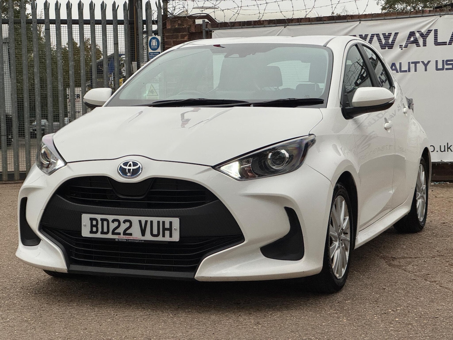 Used Toyota Yaris 2022 for sale - 76270006: Photo 7