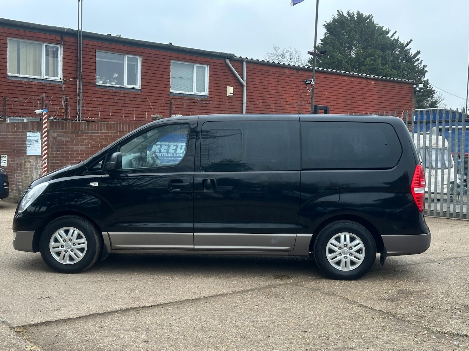 Used Hyundai i800 2016 for sale - 77882802: Photo 8