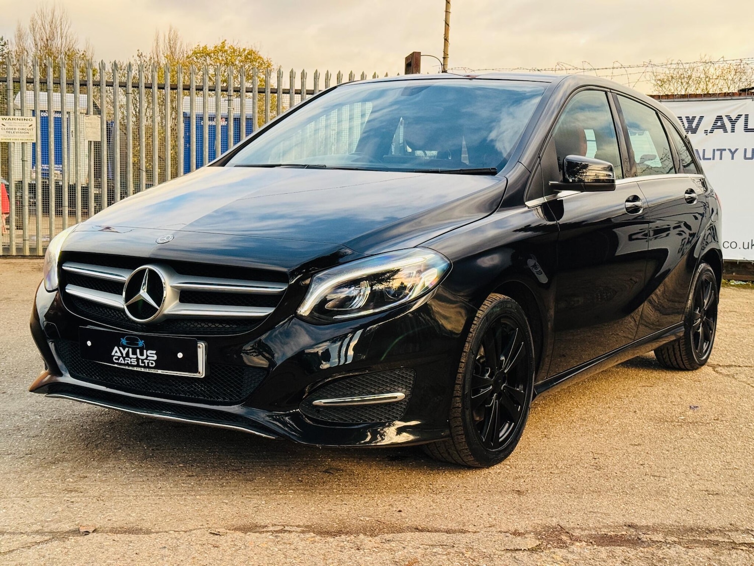 Used Mercedes-Benz B Class 2018 for sale - 76646319: Photo 3