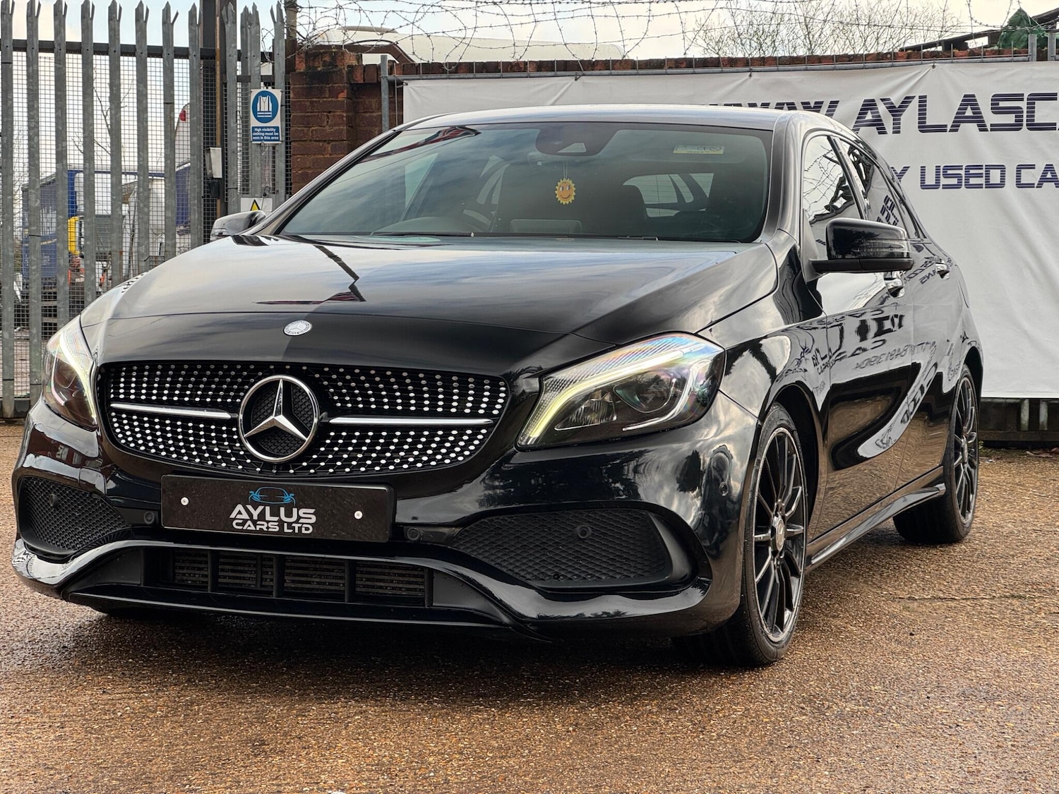 Used Mercedes-Benz A-Class for sale - 77496707: Photo 3