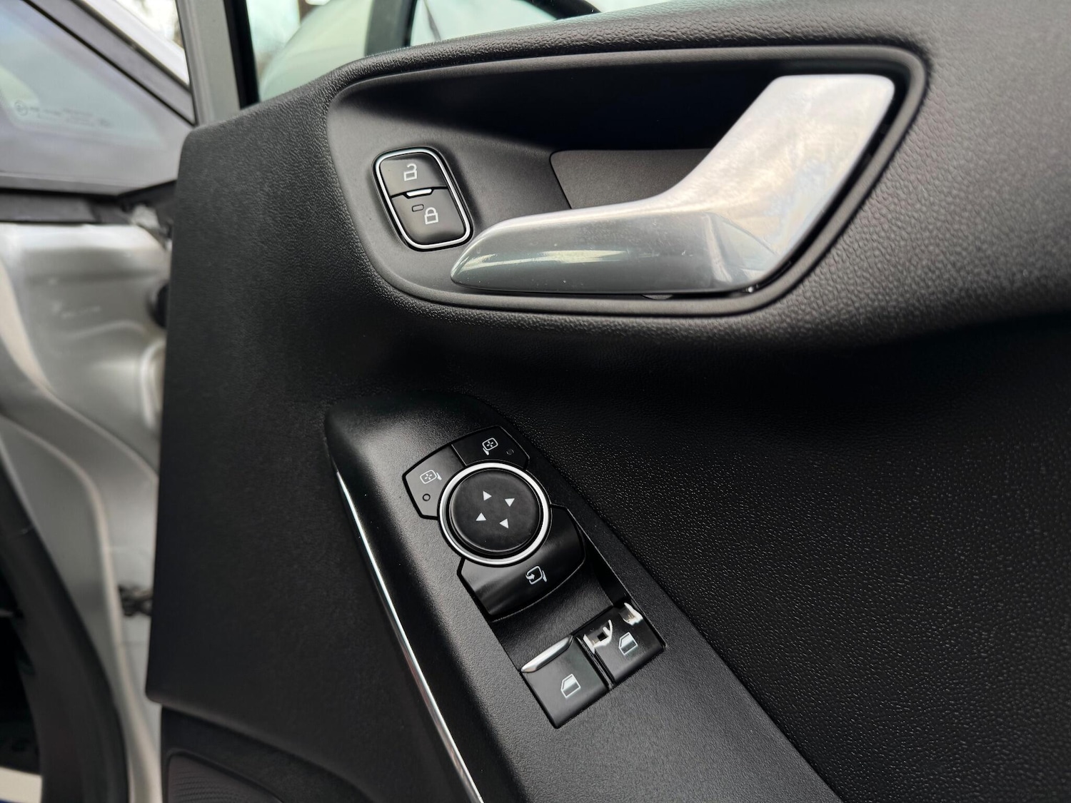 Used Ford Fiesta 2018 for sale - 76926681: Photo 24