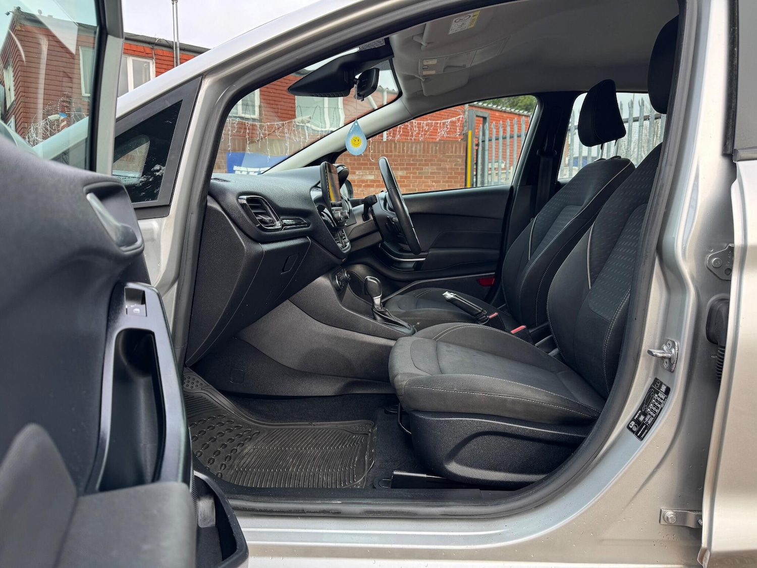 Used Ford Fiesta 2018 for sale - 76926681: Photo 25