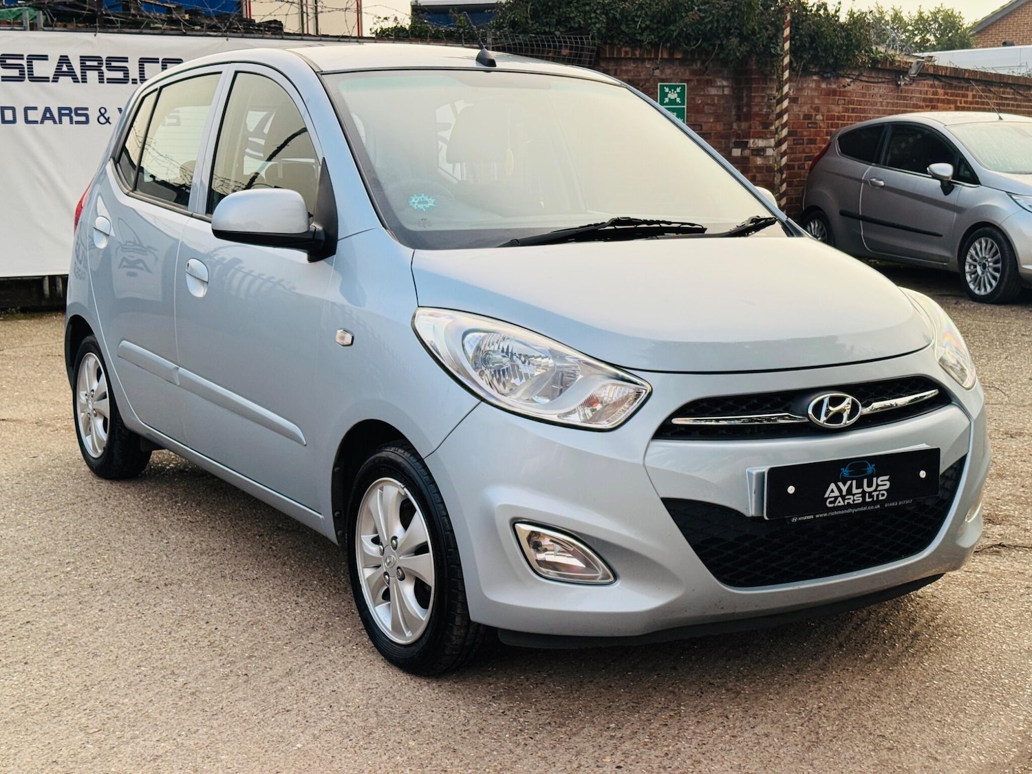 Used Hyundai i10 2011 for sale - 77081954: Photo 2