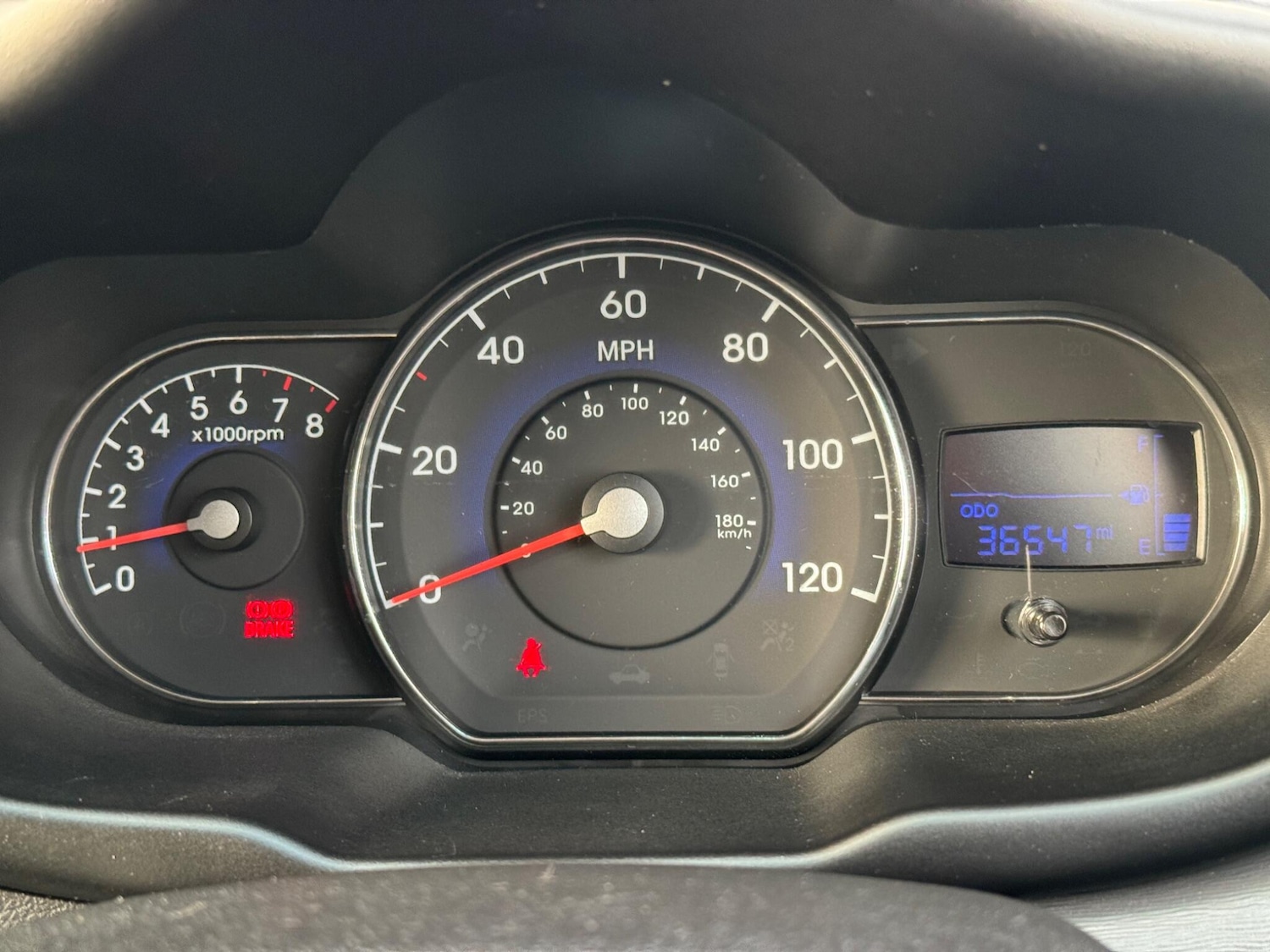 Used Hyundai i10 2011 for sale - 77081954: Photo 23