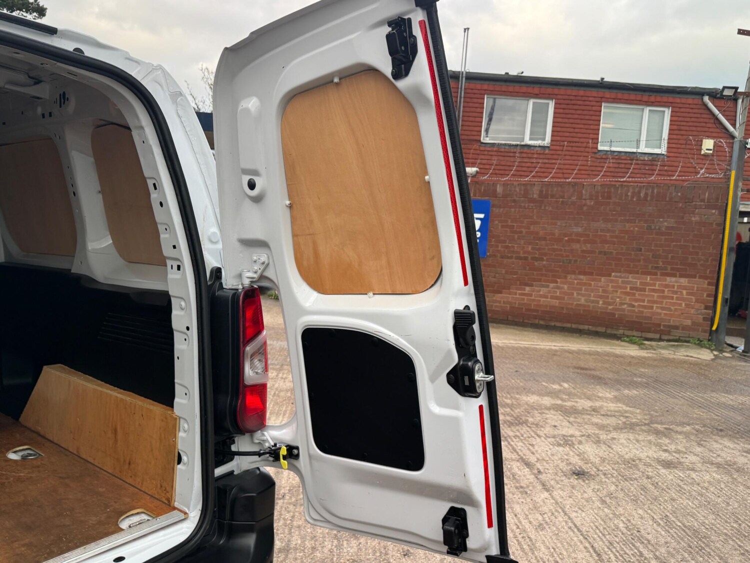 Used Citroen Berlingo 2022 for sale - 77359177: Photo 28