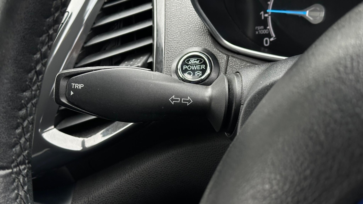 Used Ford Ecosport 2016 for sale - 77612994: Photo 17