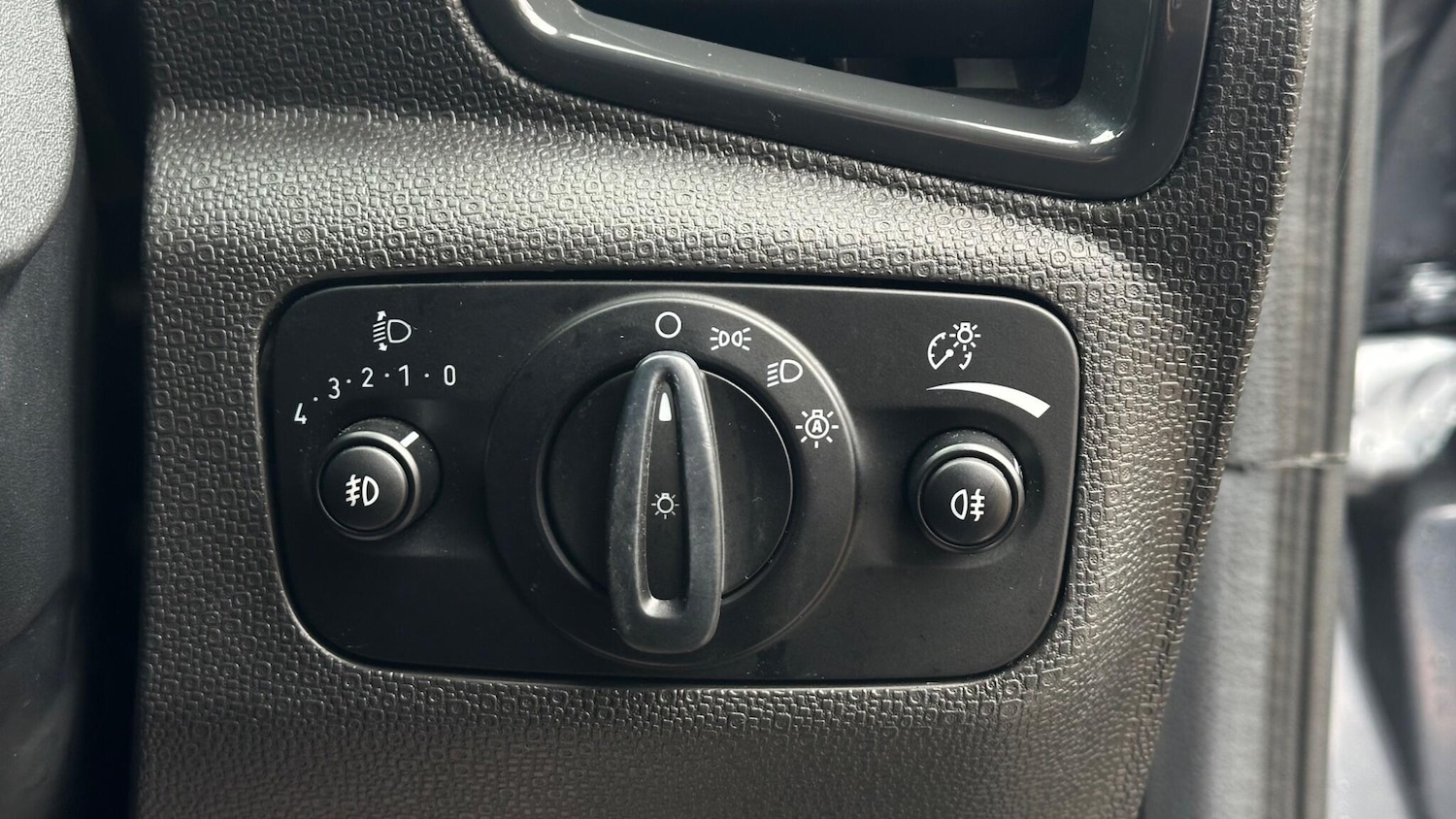 Used Ford Ecosport 2016 for sale - 77612994: Photo 25