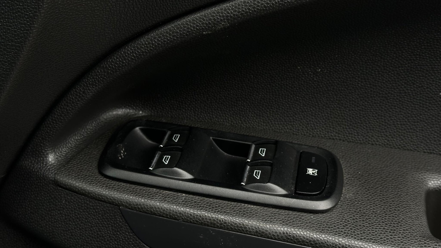 Used Ford Ecosport 2016 for sale - 77612994: Photo 30