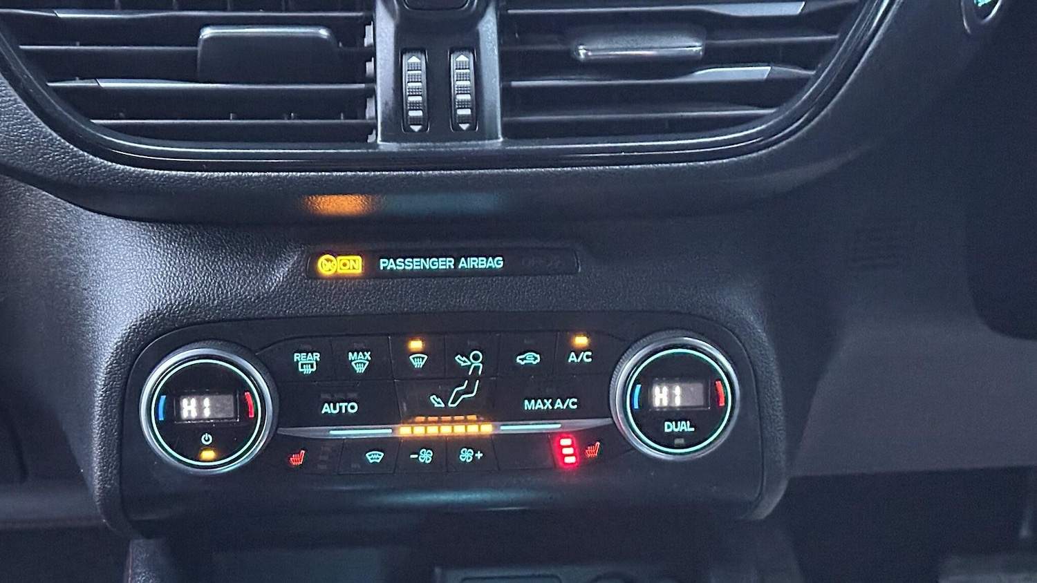 Used Ford Focus 2019 for sale - 76839415: Photo 16