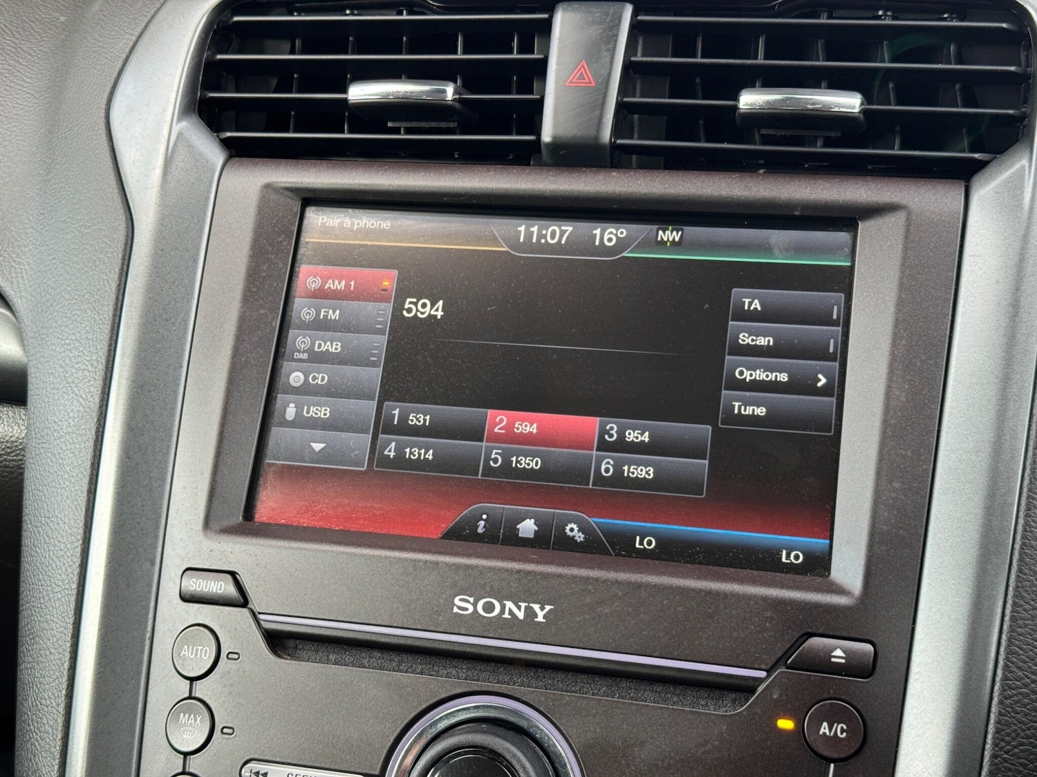 Used Ford Mondeo 2016 for sale - 75741489: Photo 32