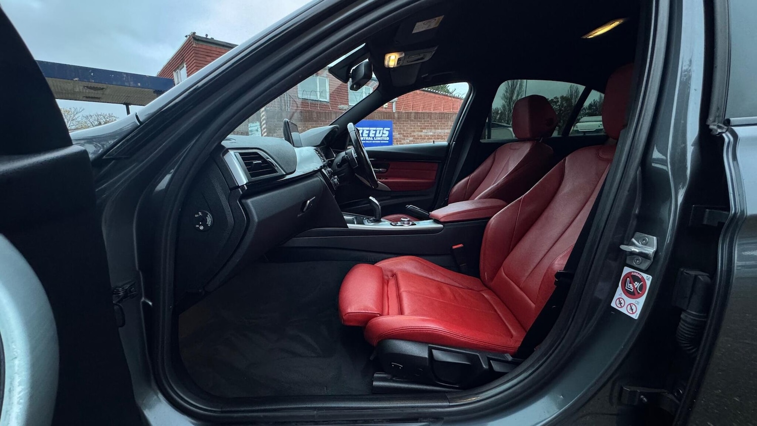 Used BMW 3 Series 2017 for sale - 76592652: Photo 31