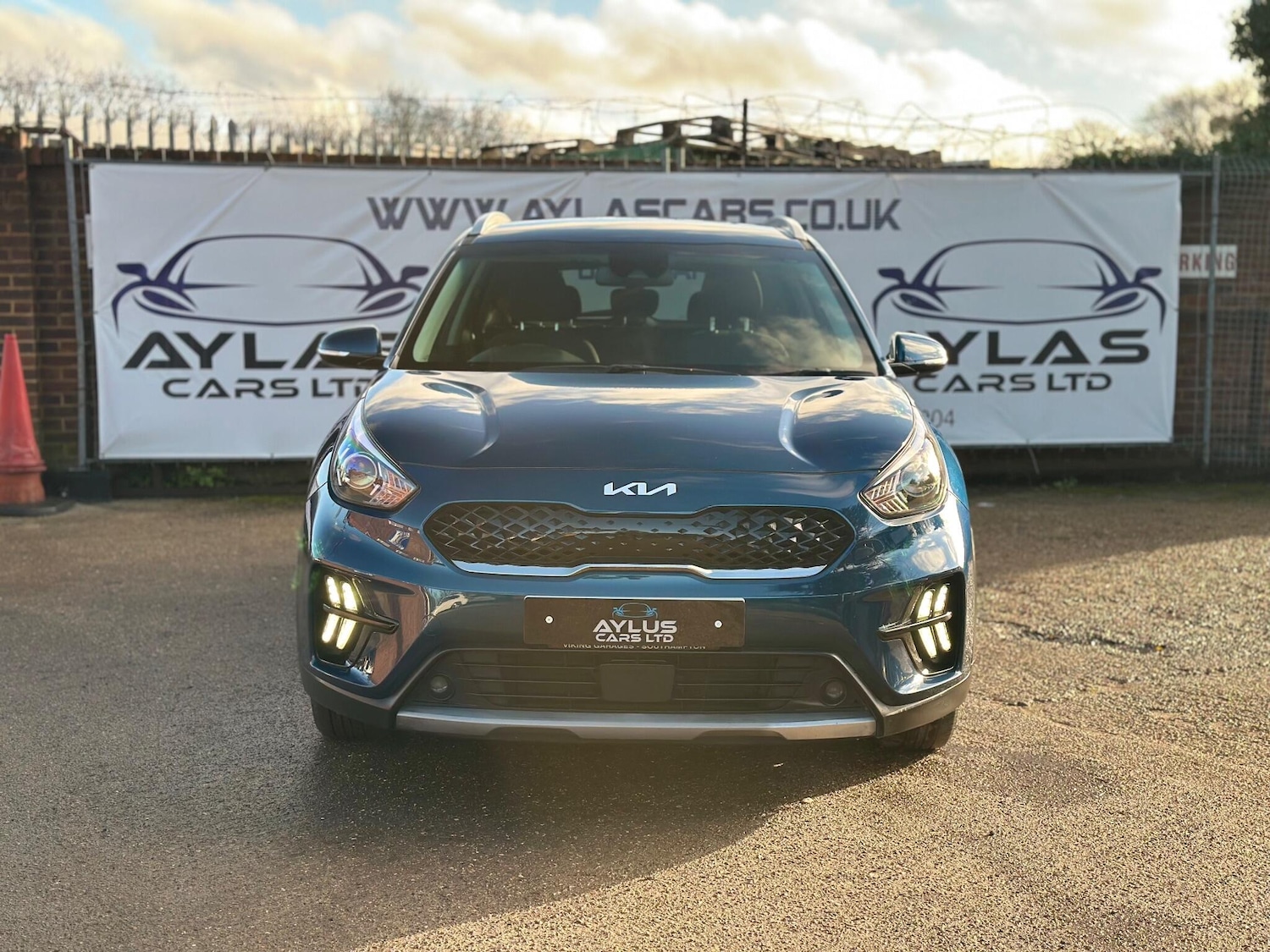 Used Kia Niro 2021 for sale - 76865741: Photo 2