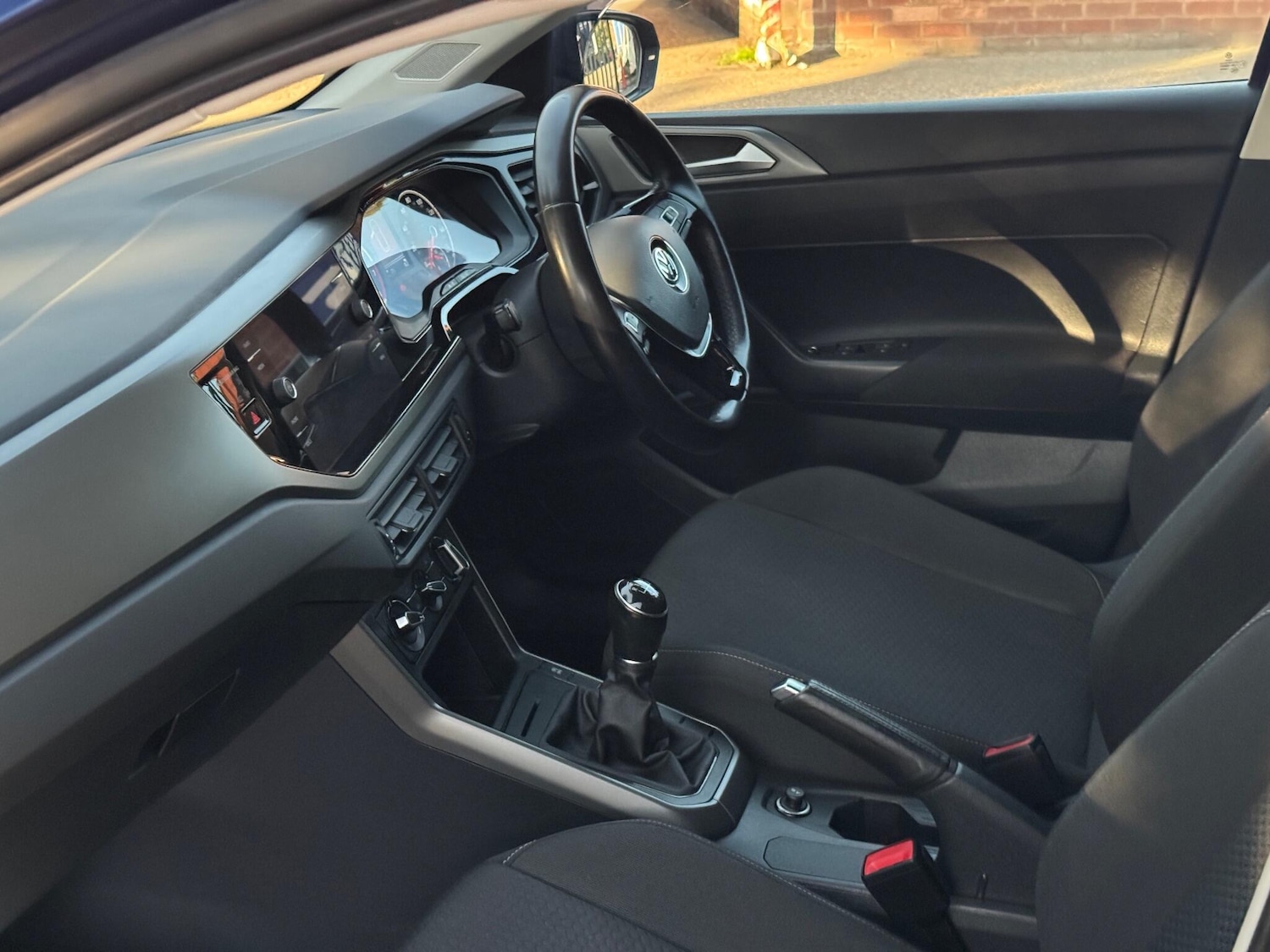 Used Volkswagen Polo 2018 for sale - 76152539: Photo 23