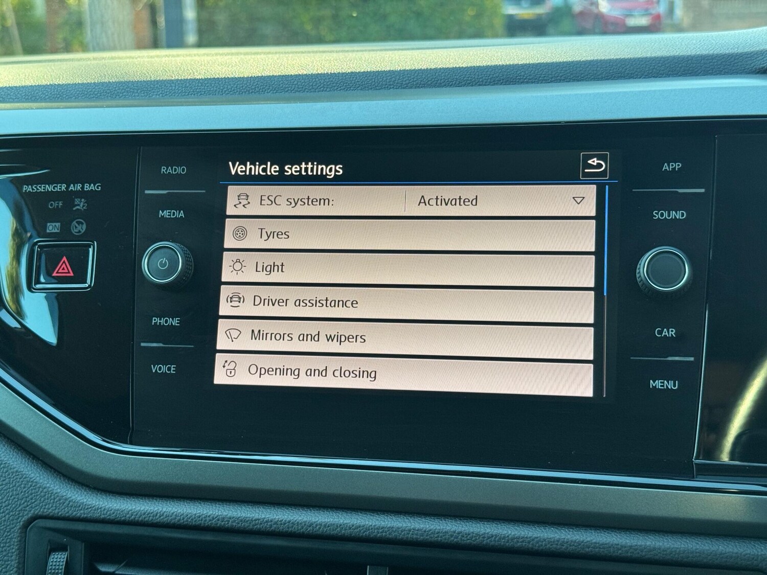 Used Volkswagen Polo 2018 for sale - 76152539: Photo 32