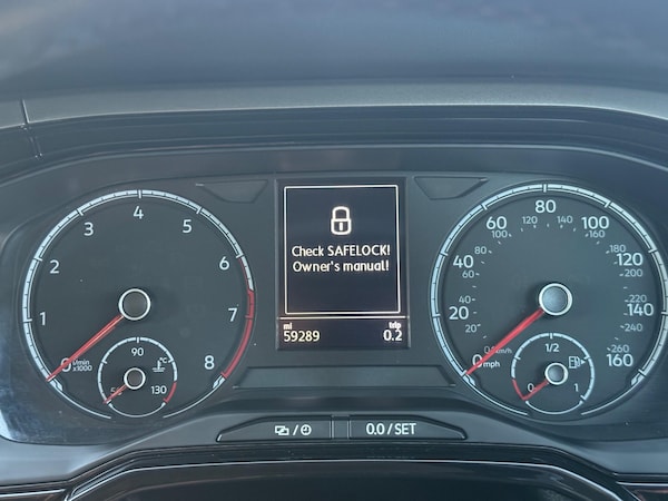Used Volkswagen Polo 2018 for sale - 76152539: Photo 41