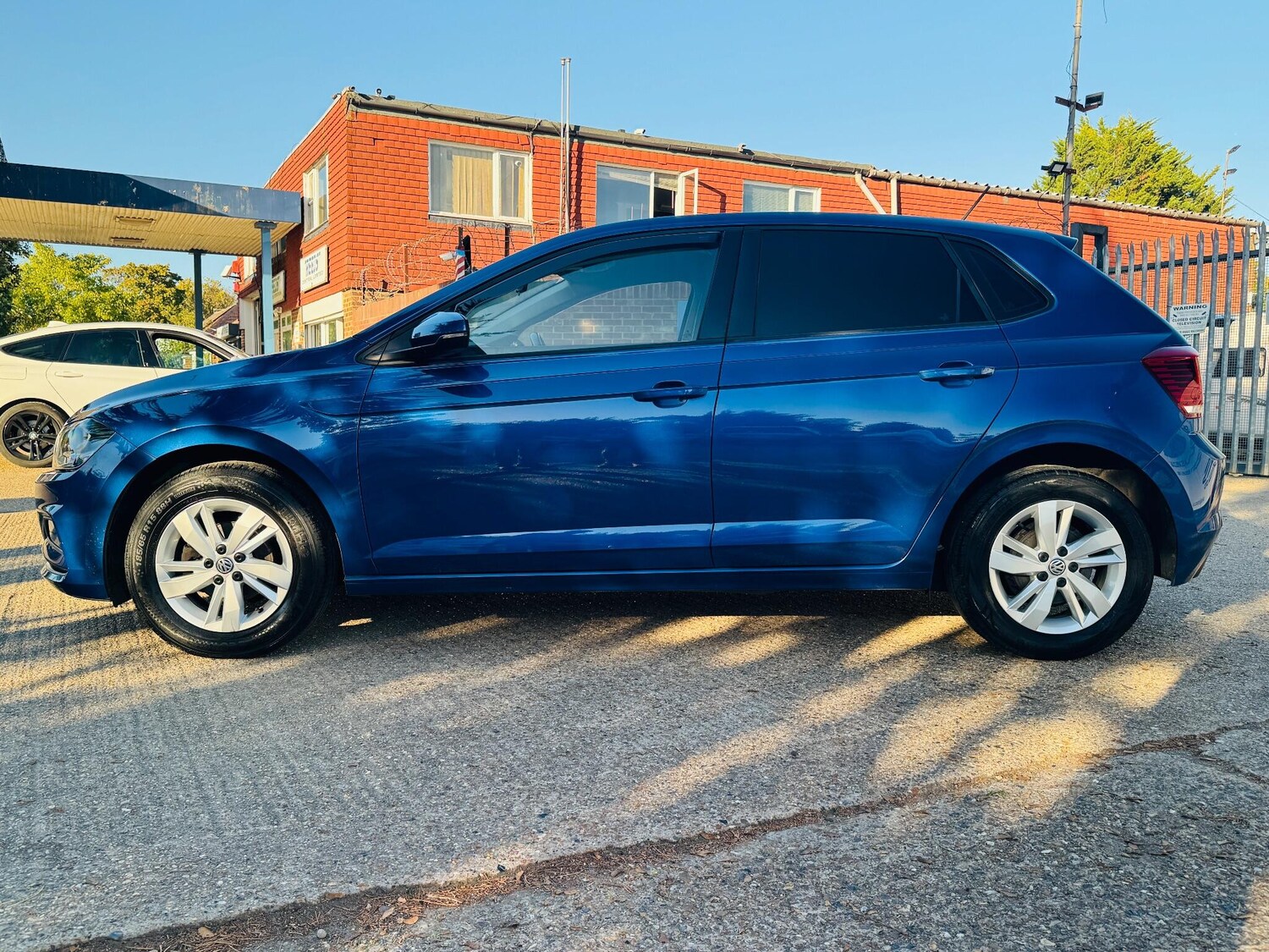 Used Volkswagen Polo 2018 for sale - 76152539: Photo 5