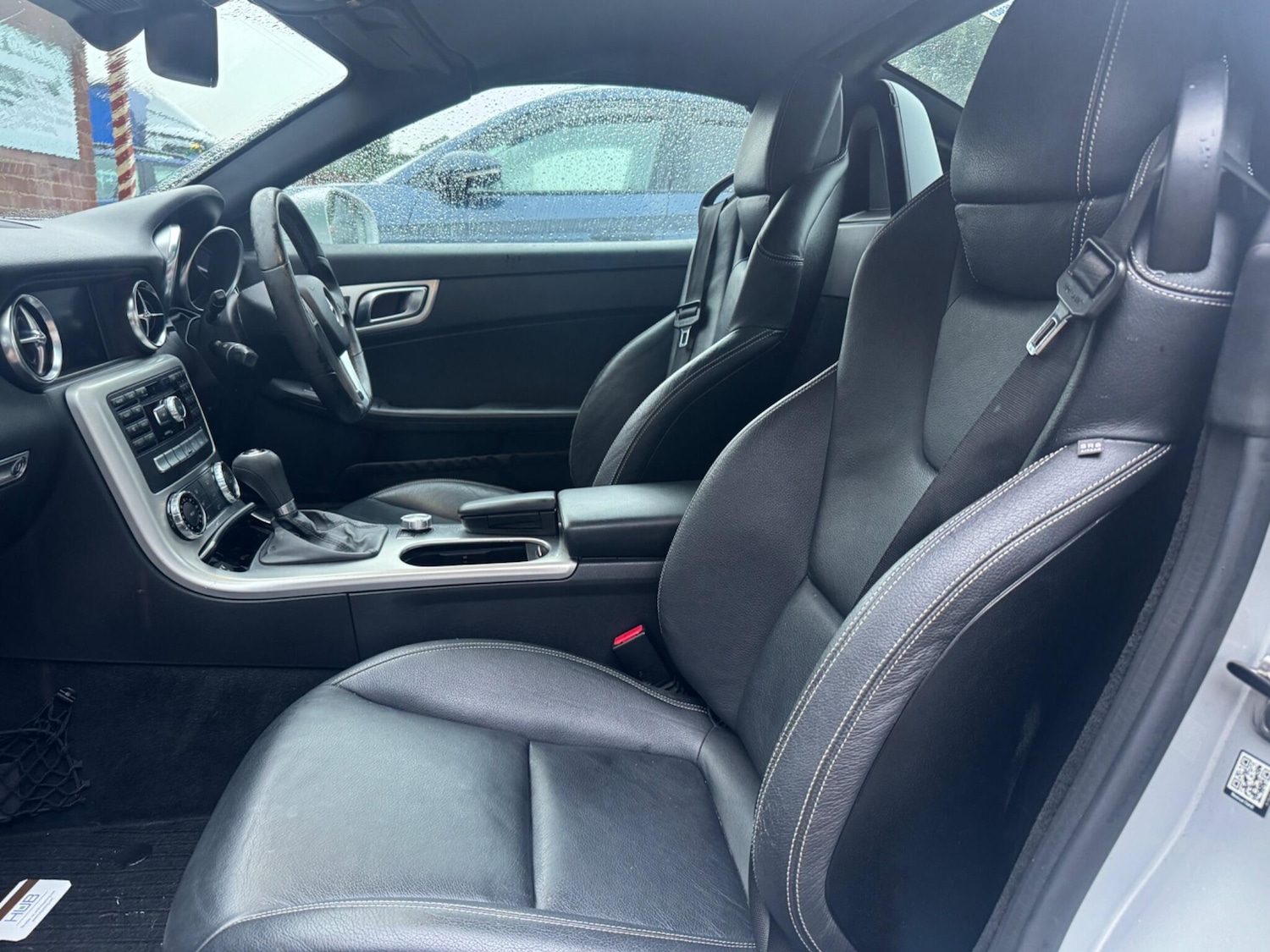 Used Mercedes-Benz SLK 2012 for sale - 77468181: Photo 2