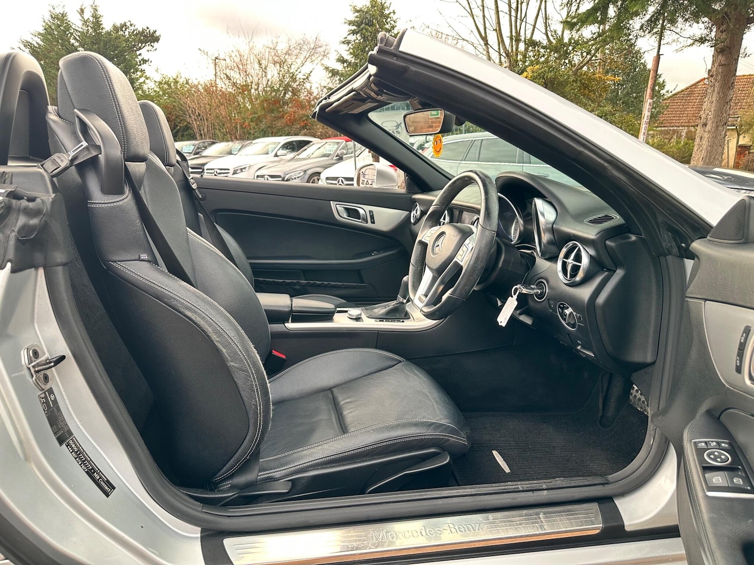 Used Mercedes-Benz SLK 2012 for sale - 77468181: Photo 29