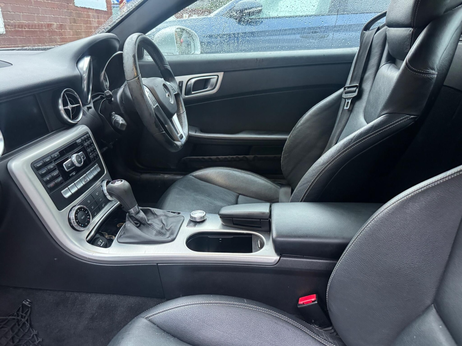 Used Mercedes-Benz SLK 2012 for sale - 77468181: Photo 3