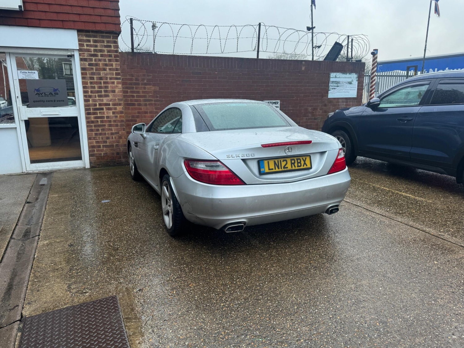 Used Mercedes-Benz SLK 2012 for sale - 77468181: Photo 4