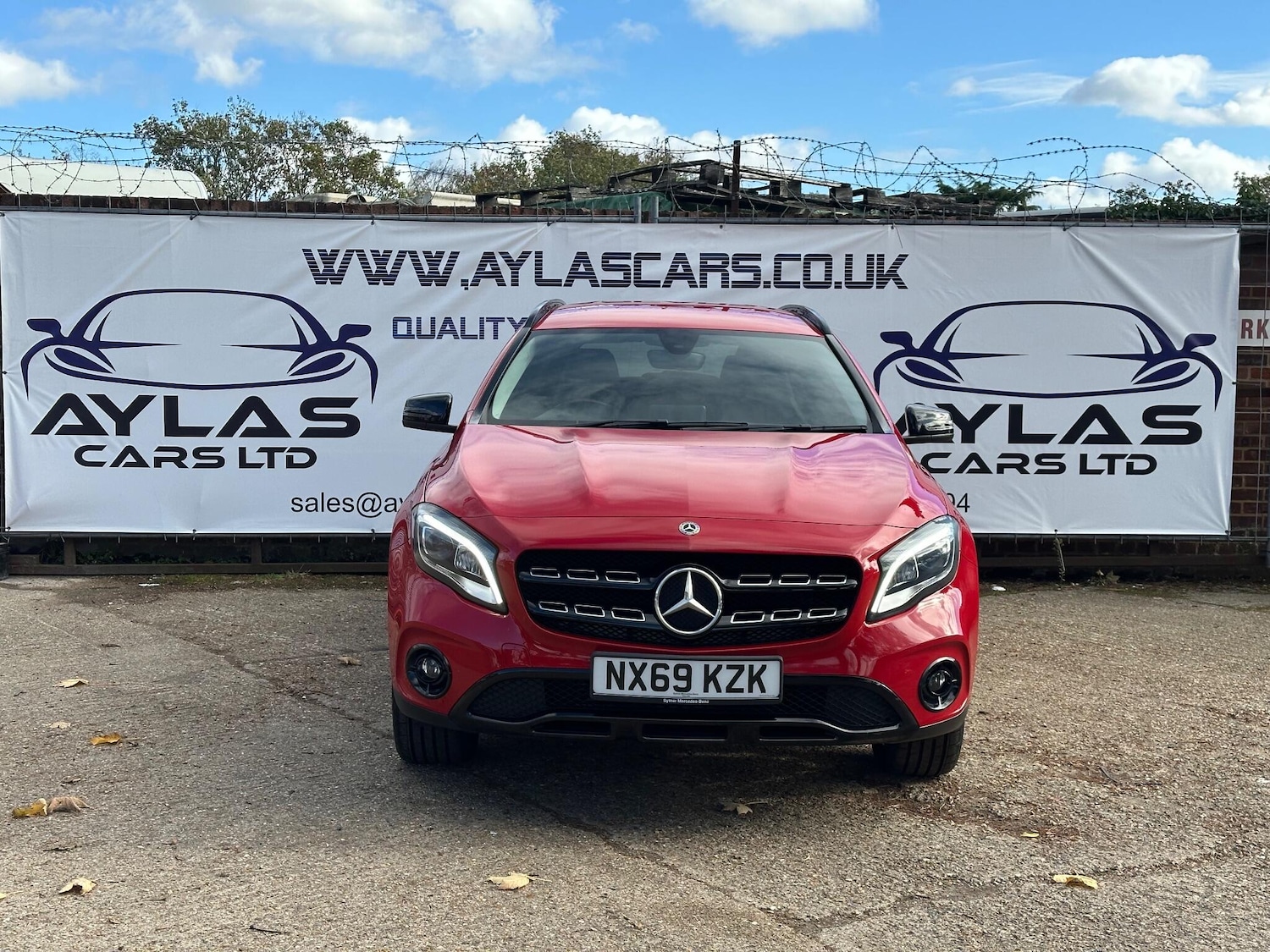 Used Mercedes-Benz GLA 2019 for sale - 76360947: Photo 2
