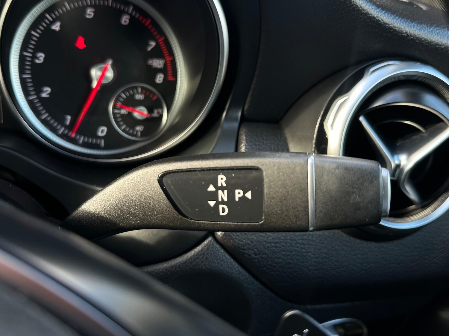 Used Mercedes-Benz GLA 2019 for sale - 76360947: Photo 28