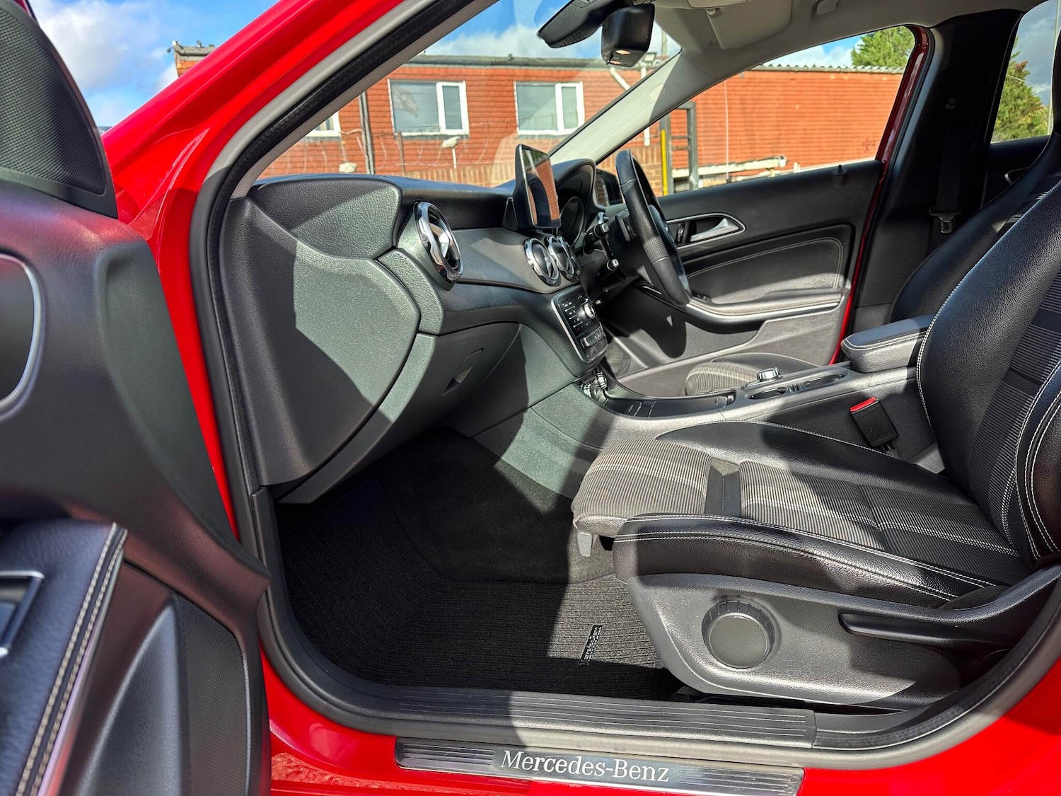 Used Mercedes-Benz GLA 2019 for sale - 76360947: Photo 50