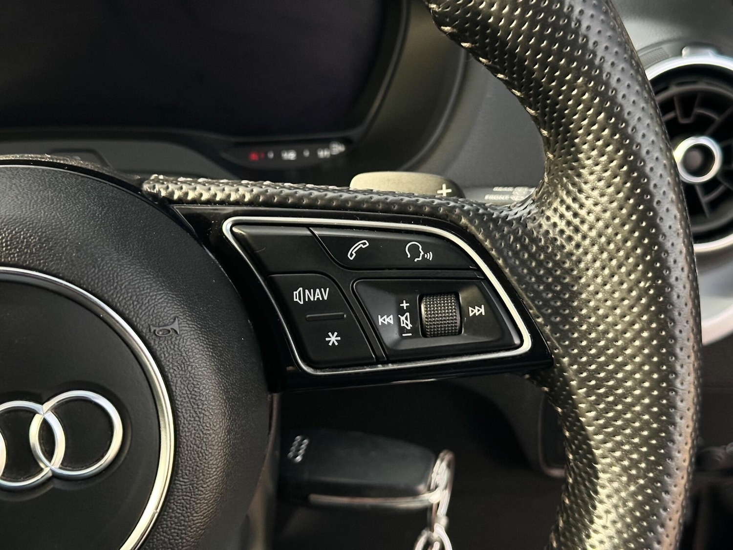 Used Audi Q2 for sale - 77784009: Photo 24