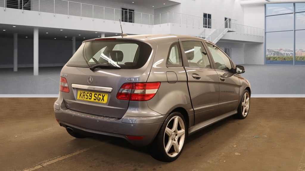 Used Mercedes-Benz B-Class 2010 for sale - 76179004: Photo 4