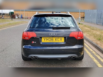 Used Audi A4 2006 for sale - 76431106: Photo